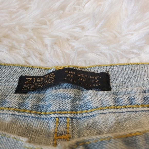 ZARA Ripped Washed Denim - Picture 8 of 9